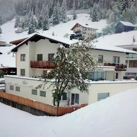 Appartement Hirsch By Interhome